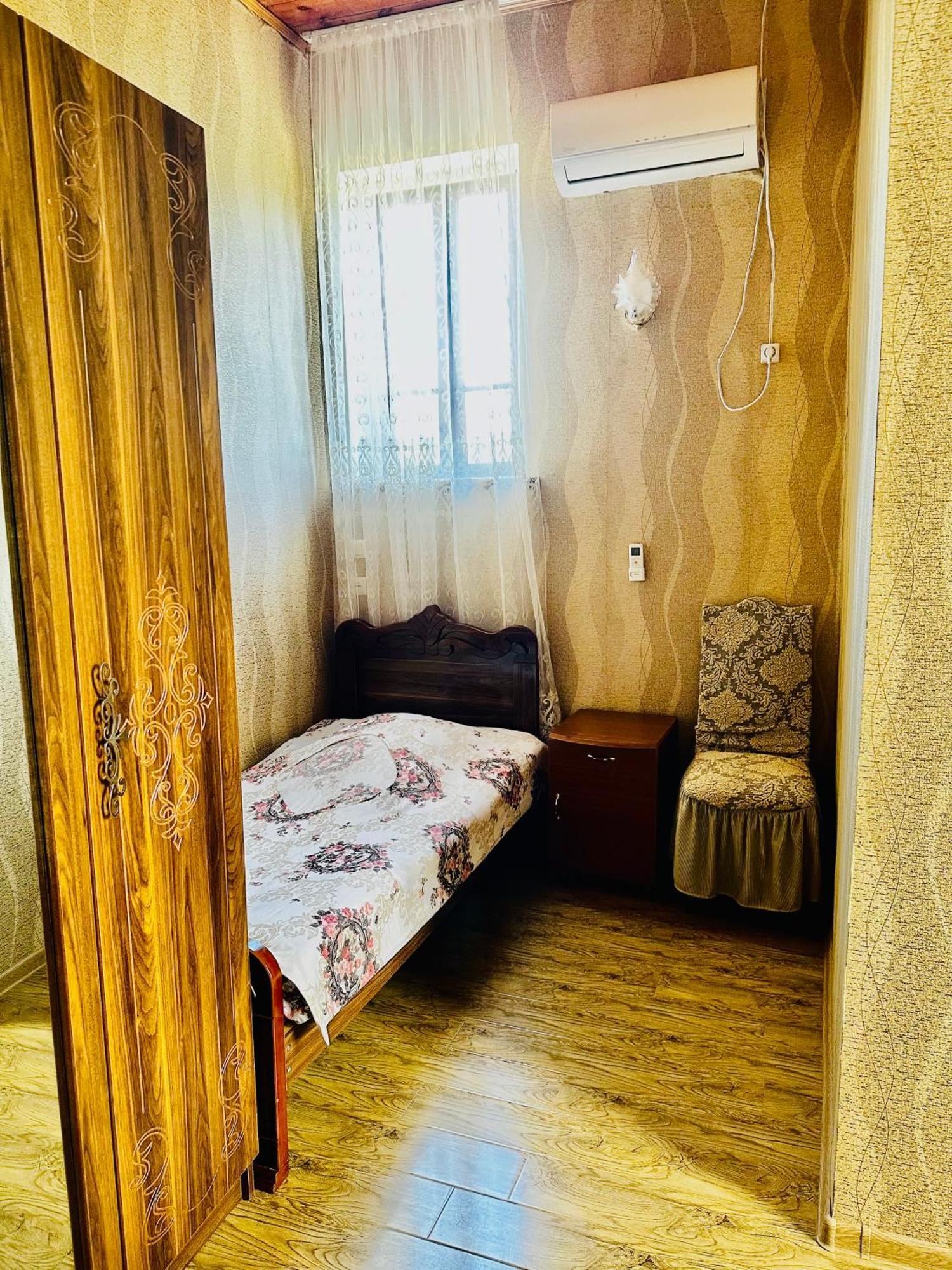 Guesthouse Kamelia มาร์ทวิลิ ภายนอก รูปภาพ