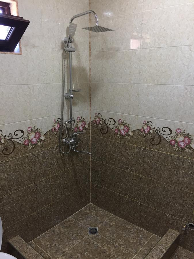 Guesthouse Kamelia มาร์ทวิลิ ภายนอก รูปภาพ